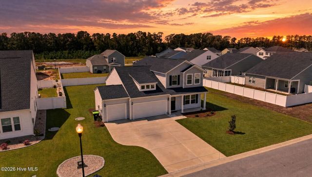 269 Mayflower Drive NW, Calabash, NC 28467