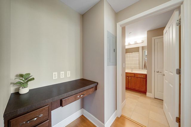 500 E Grant Street 709, Minneapolis, MN 55404