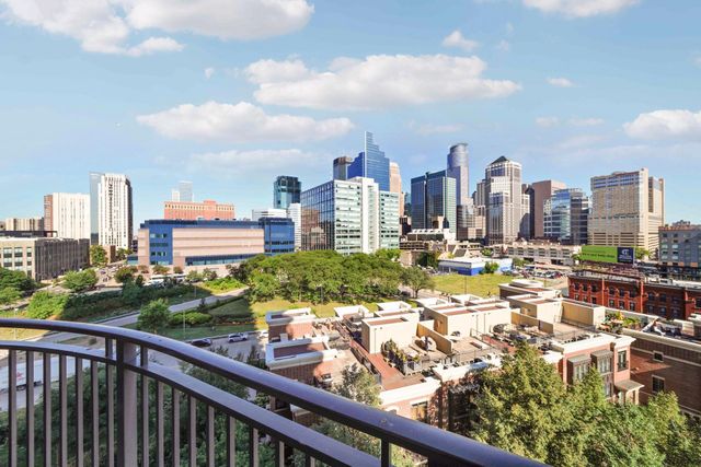 500 E Grant Street 709, Minneapolis, MN 55404