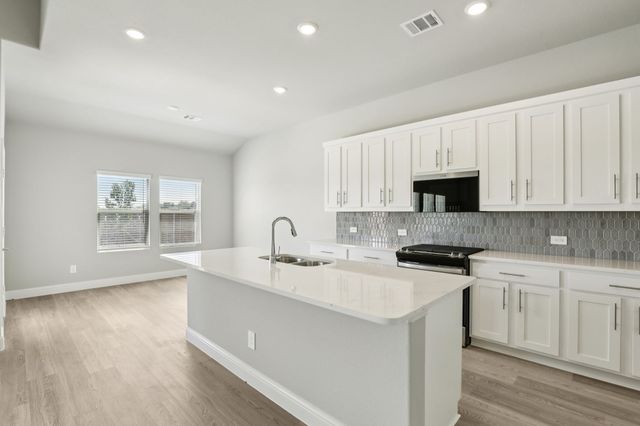 4221 Granbury Drive, Farmersville, TX 75442