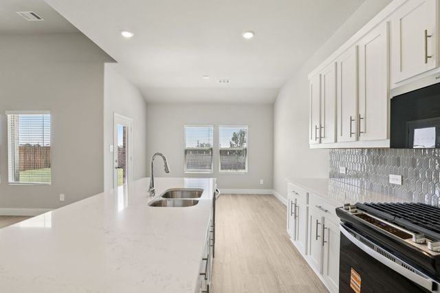 4221 Granbury Drive, Farmersville, TX 75442