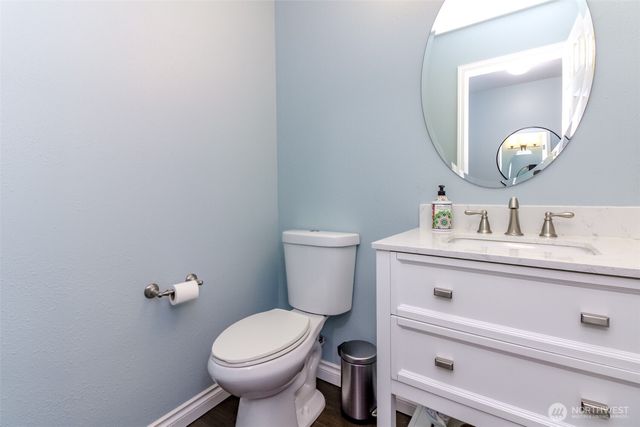 1194 Swan Loop, Dupont, WA 98327