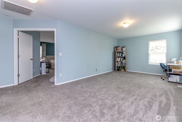 1194 Swan Loop, Dupont, WA 98327