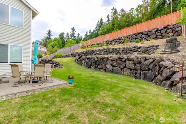1194 Swan Loop, Dupont, WA 98327