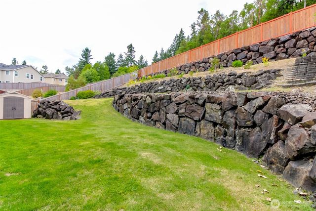 1194 Swan Loop, Dupont, WA 98327