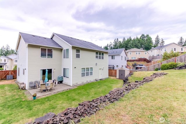 1194 Swan Loop, Dupont, WA 98327
