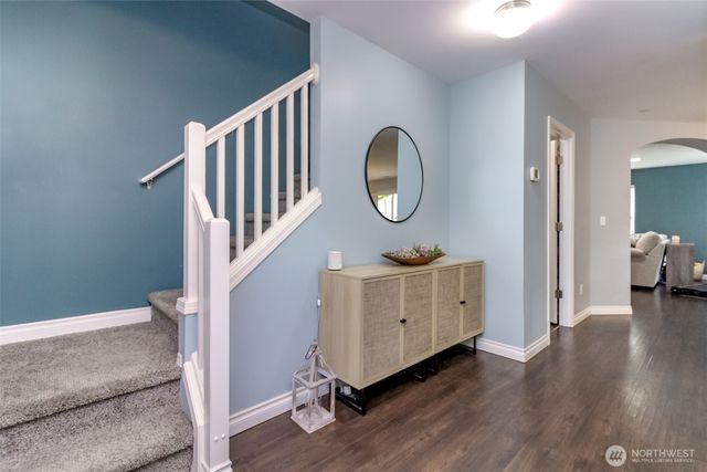 1194 Swan Loop, Dupont, WA 98327