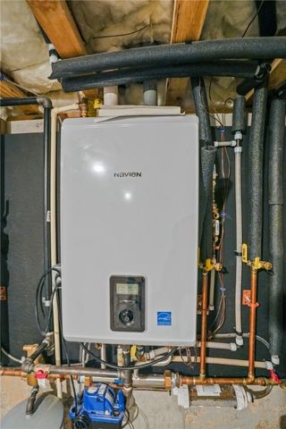 94 Potters Avenue, Providence, RI 02905