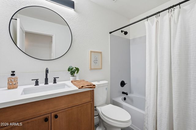 2435 E PATRICK Lane, Phoenix, AZ 85024