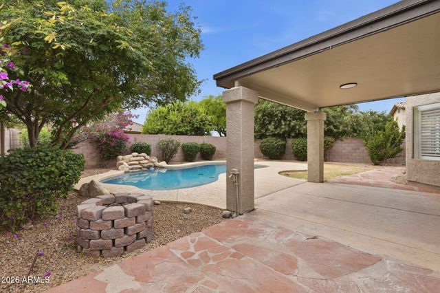 2435 E PATRICK Lane, Phoenix, AZ 85024