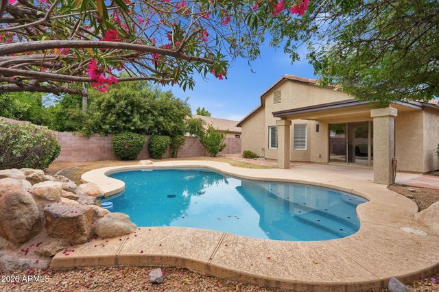 2435 E PATRICK Lane, Phoenix, AZ 85024