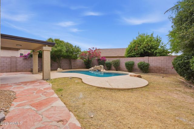 2435 E PATRICK Lane, Phoenix, AZ 85024