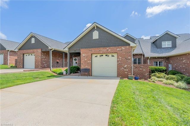 102 Hazelnut Court, Mount Airy, NC 27030