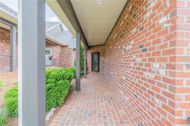 102 Hazelnut Court, Mount Airy, NC 27030