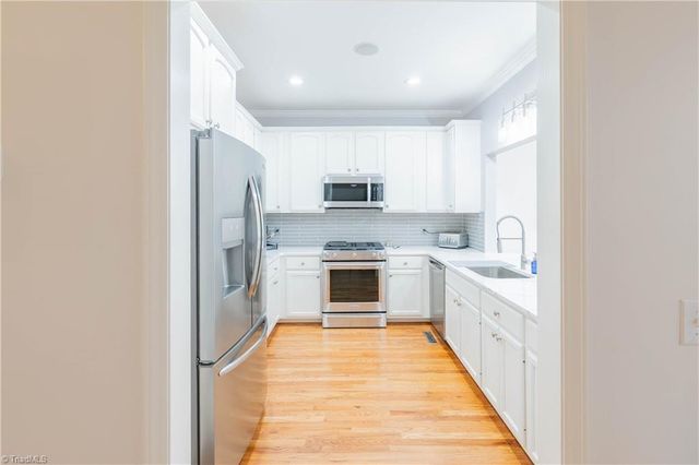 102 Hazelnut Court, Mount Airy, NC 27030