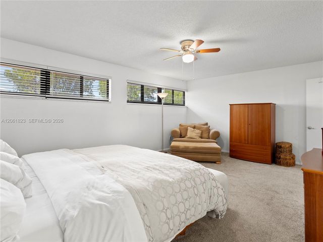 8133 SW 86th Ter, Miami, FL 33143