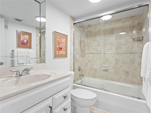 8133 SW 86th Ter, Miami, FL 33143