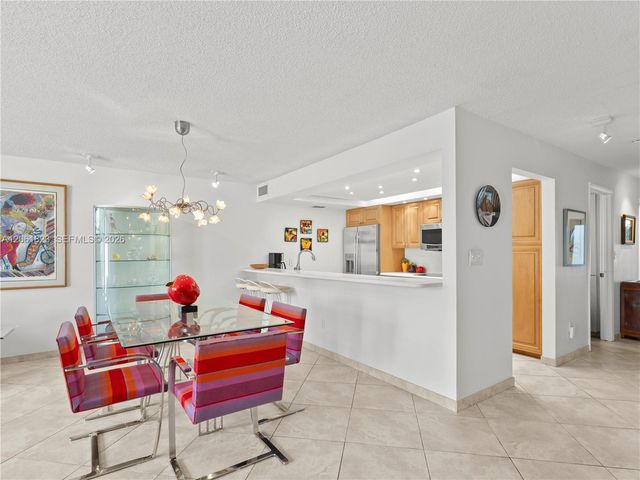 8133 SW 86th Ter, Miami, FL 33143