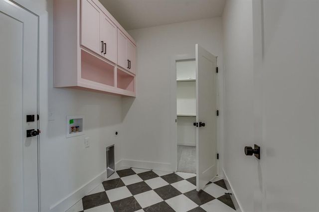 11704 NW 106th Street, Yukon, OK 73099