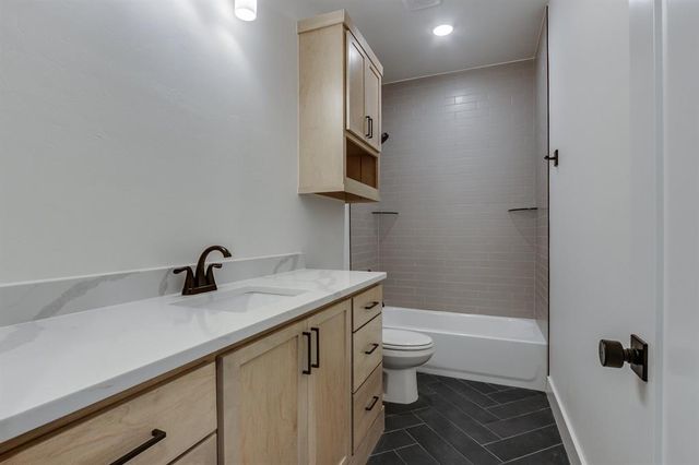 11704 NW 106th Street, Yukon, OK 73099