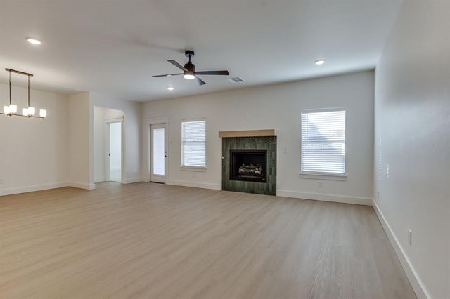 11704 NW 106th Street, Yukon, OK 73099