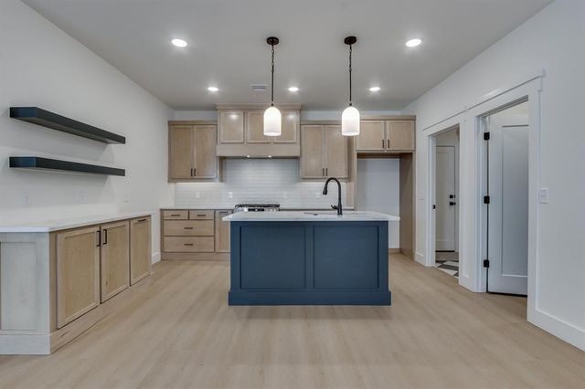 11704 NW 106th Street, Yukon, OK 73099