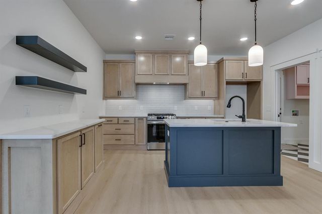 11704 NW 106th Street, Yukon, OK 73099