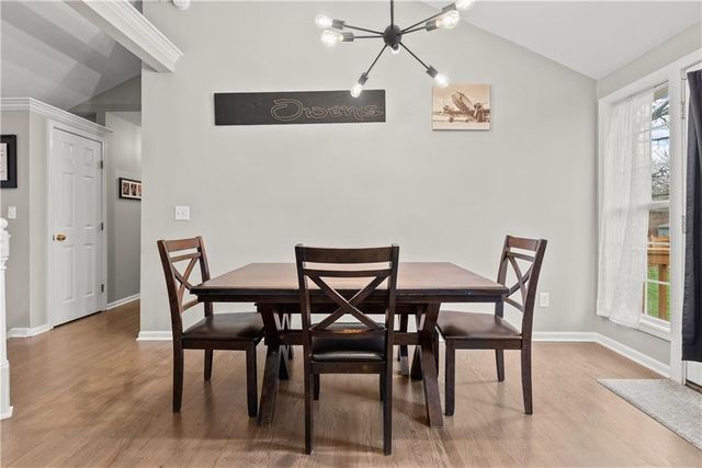 1408 NE Applewood Court, Lee's Summit, MO 64086