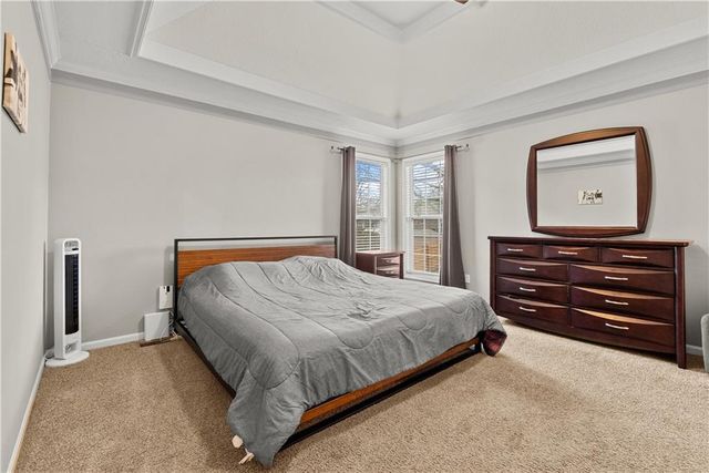 1408 NE Applewood Court, Lee's Summit, MO 64086