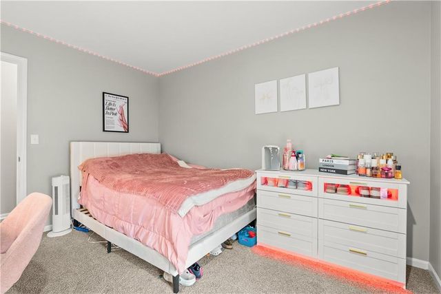 1408 NE Applewood Court, Lee's Summit, MO 64086