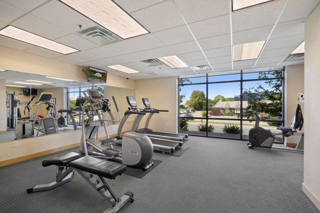 1155 Ford Road 405, Saint Louis Park, MN 55426