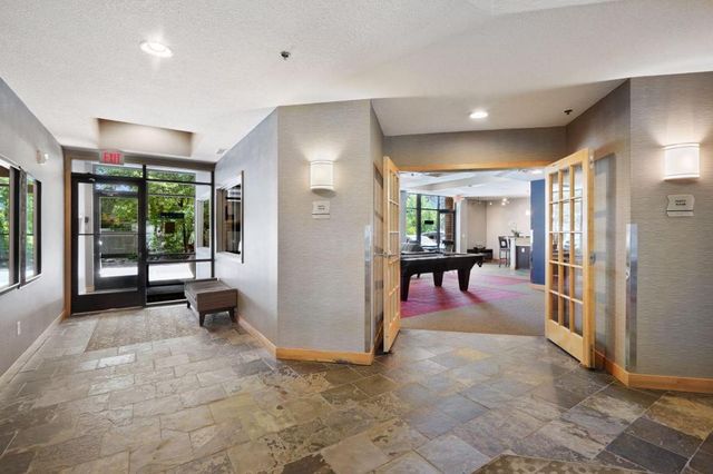 1155 Ford Road 405, Saint Louis Park, MN 55426