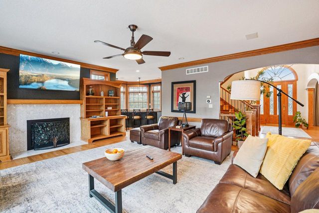 923 Evergreen CIRCLE, Hartland, WI 53029