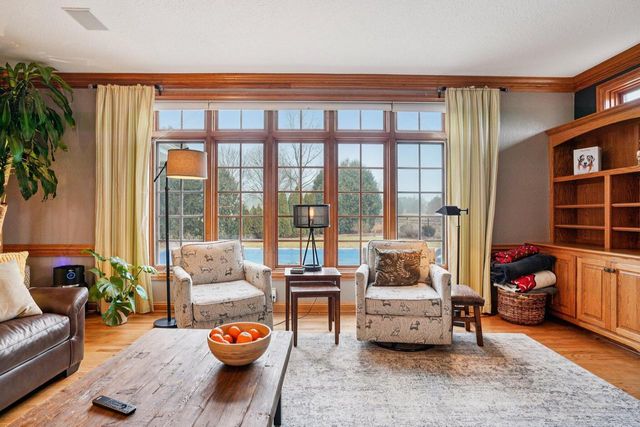 923 Evergreen CIRCLE, Hartland, WI 53029