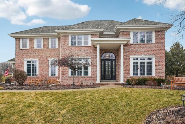 923 Evergreen CIRCLE, Hartland, WI 53029