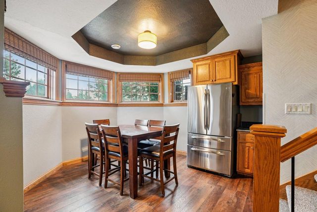 923 Evergreen CIRCLE, Hartland, WI 53029