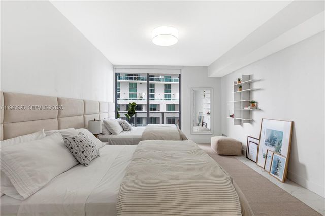 488 NE 18th St 909, Miami, FL 33132