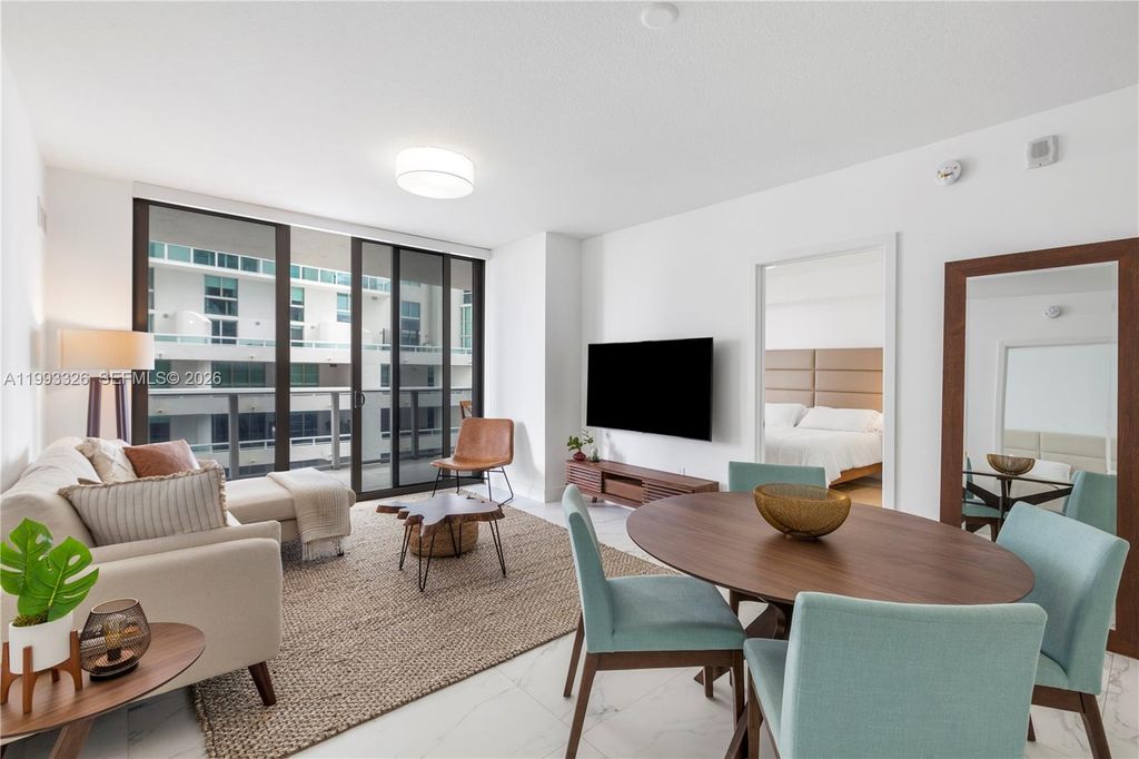 488 NE 18th St 909, Miami, FL 33132