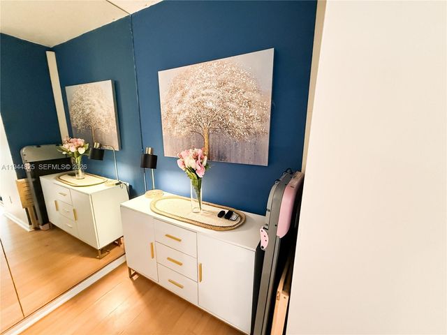 450 Commodore Dr 306, Plantation, FL 33325