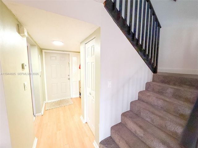 450 Commodore Dr 306, Plantation, FL 33325