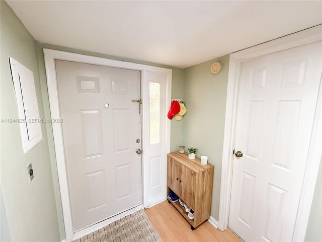 450 Commodore Dr 306, Plantation, FL 33325