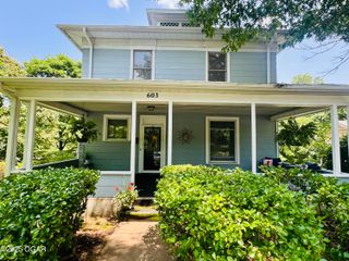 603 S Jefferson Street, Neosho, MO 64850