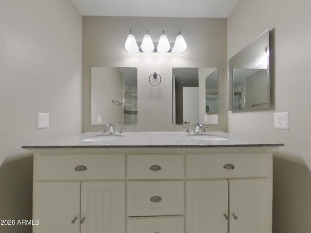 1205 E GROVE Circle, Mesa, AZ 85204