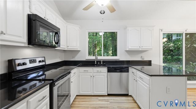14304 Cove Ridge Ter, Midlothian, VA 23112