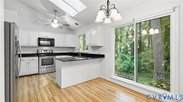 14304 Cove Ridge Ter, Midlothian, VA 23112