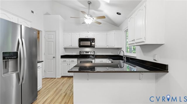 14304 Cove Ridge Ter, Midlothian, VA 23112
