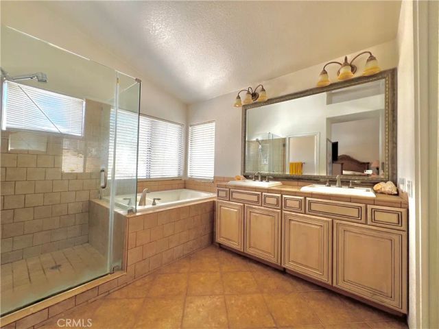 1040 La Salle, Corona, CA 92879