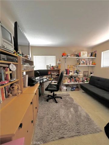 1040 La Salle, Corona, CA 92879