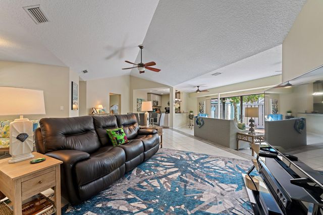 1127 E Seminole Avenue 4b, Jupiter, FL 33477