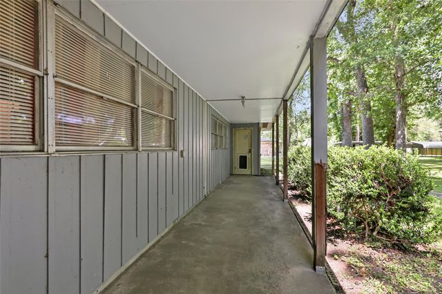 409 E Linney Street, Dayton, TX 77535